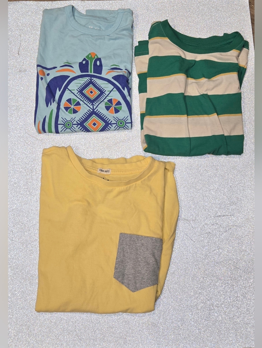 Preowned Boys Stripe, Solid And Graphic Tshirt Bundle Size-L 10/12 And 10